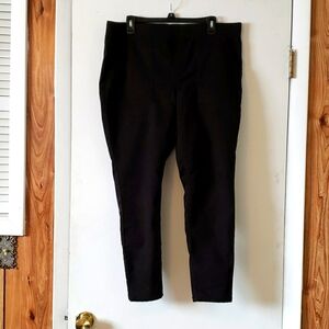 Black Ankle pants w/pockets